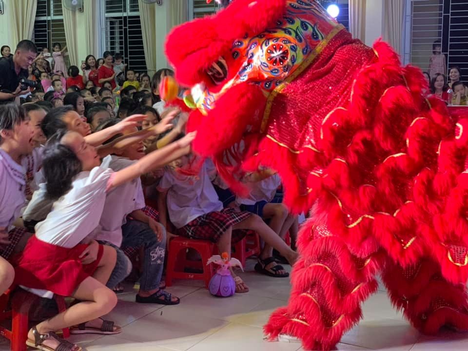 mua lan tet trung thu